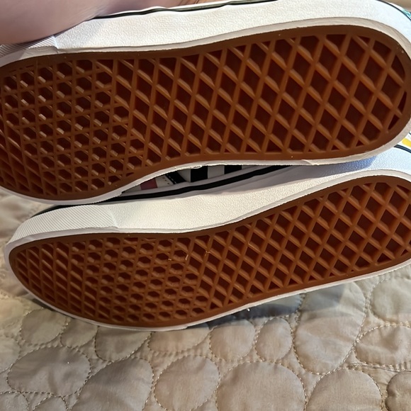 NEW rainbow vans - Picture 3 of 4